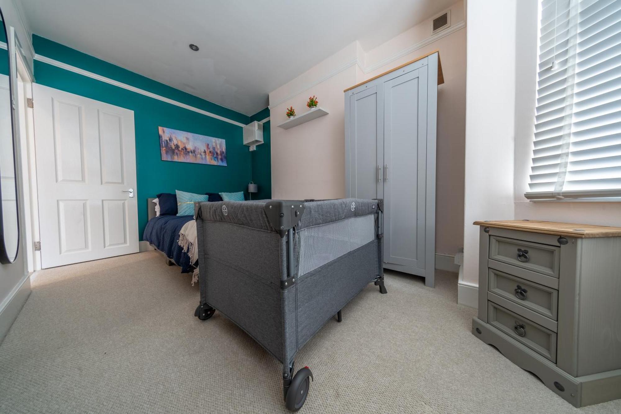Beautiful 2 Bedroom With Private Garden In Wimbledon - Minutes From Central Londra Dış mekan fotoğraf