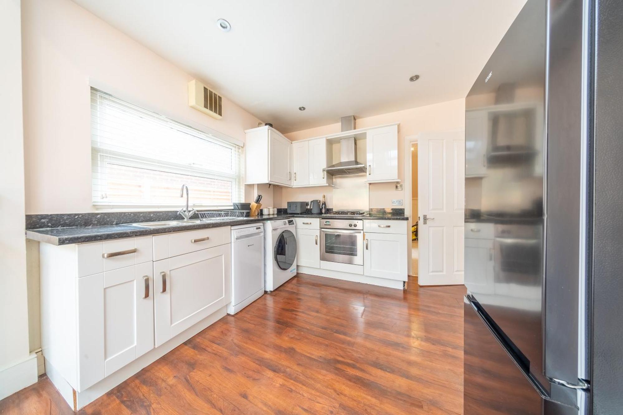 Beautiful 2 Bedroom With Private Garden In Wimbledon - Minutes From Central Londra Dış mekan fotoğraf